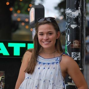 Meet your Posher, Bella